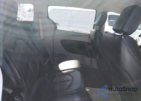 2018 Chrysler Pacifica Touring L z USA, uszkodzony, nr VIN 2C4RC1BG8JR280305